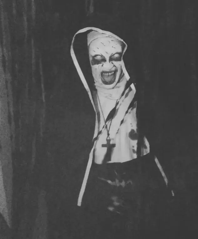 A Freira em evento de Halloween